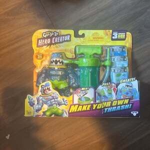 Heroes of Goo Jit Zu Hero Creator Thrash Make Your Own Figure